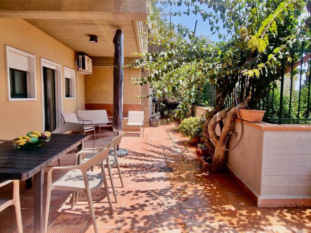 Appartamento a Taormina in Via Francesco Antenasio, 12 - Foto 2