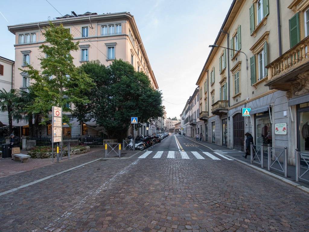 Appartamento a Varese in Via Francesco del Cairo, 9 - Foto 2