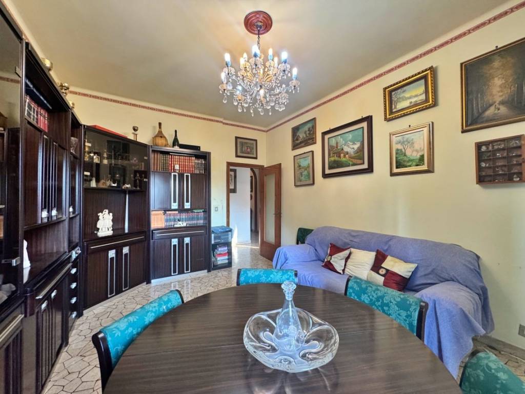 Appartamento a Albenga in Piazza Guglielmo Marconi - Foto 4