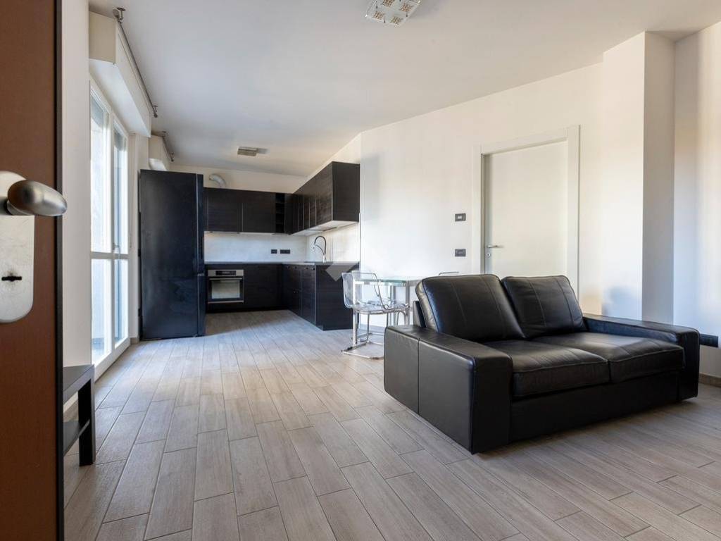 Appartamento a Castellanza in Via Monsignor Colombo - Foto 2