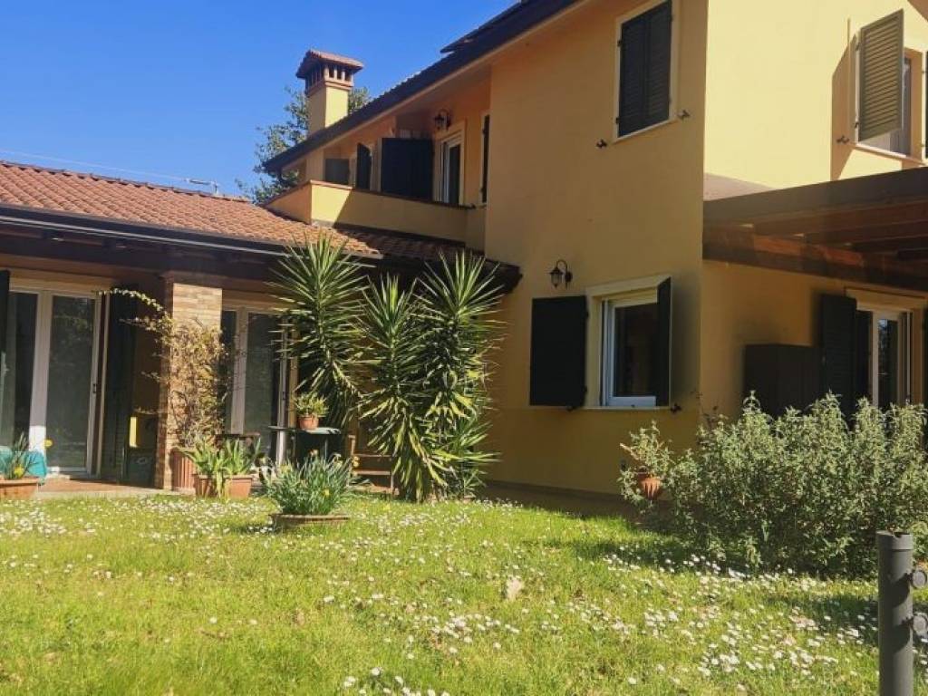 Villa a Castelnuovo magra in Via Carbonara - Foto 4