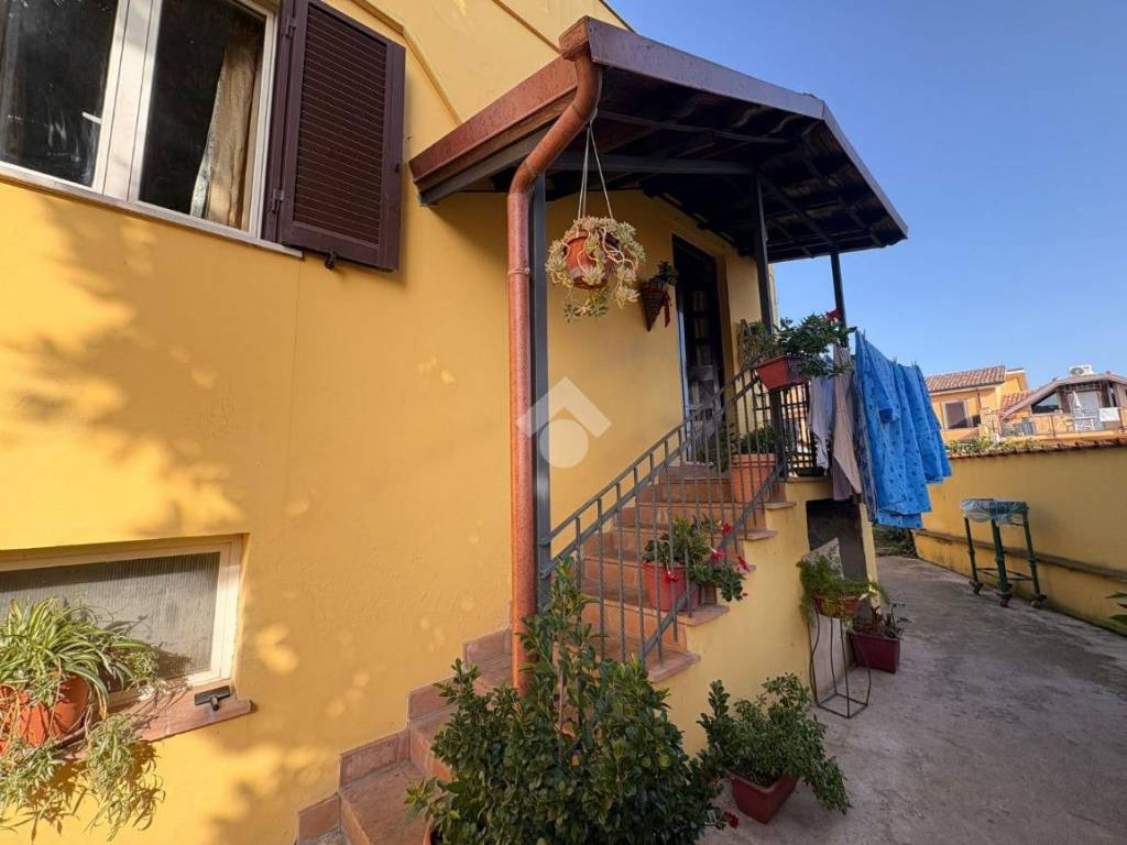 Casa indipendente a Lariano in Via Fratelli Rosselli, 28 - Foto 3