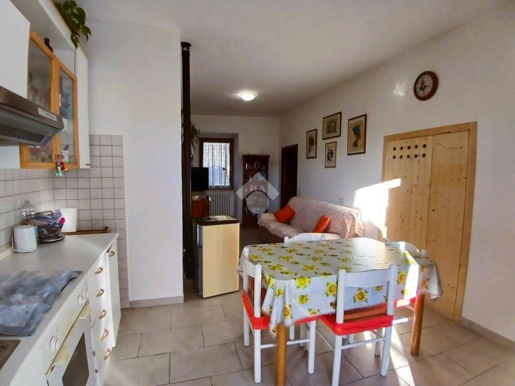 Appartamento a Gubbio in Frazione Casamorcia - Foto 5