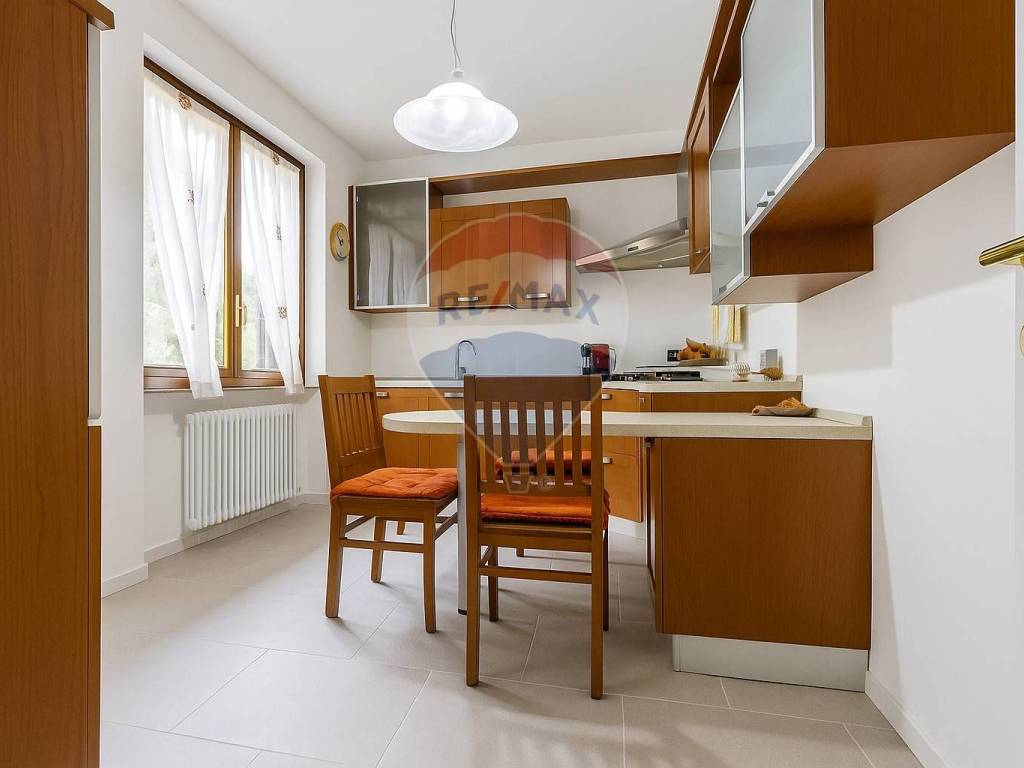 Villa a Lavena ponte tresa in VIA LUIGI PIACCO, 17 - Foto 3