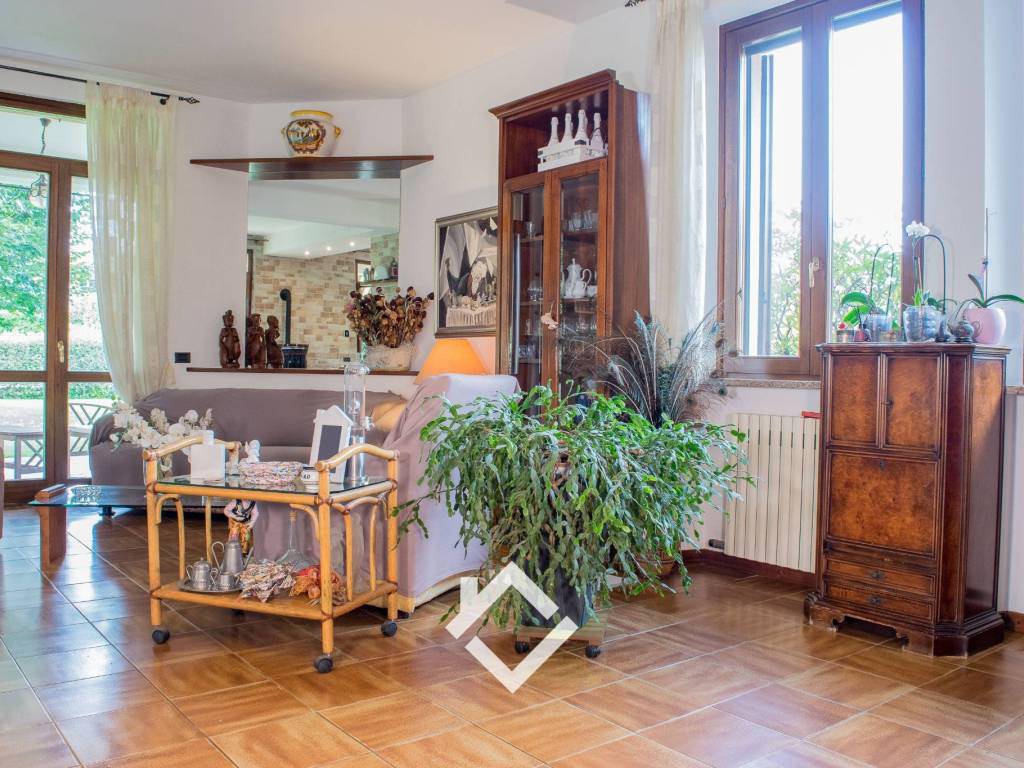 Villa a Travedona-monate in Via Gabriele D'Annunzio - Foto 5