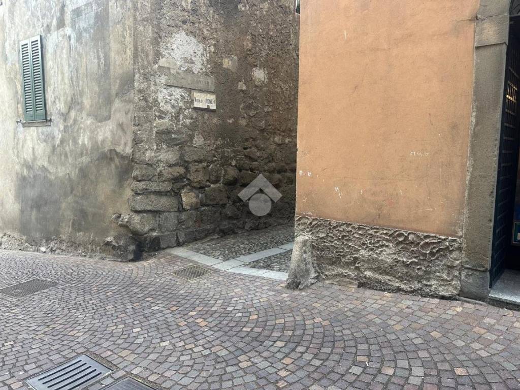 Immobile a Breno in Via Giuseppe Garibaldi, 7 - Foto 4