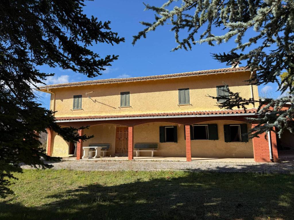 Villa a Tagliacozzo in Via Selve Piane - Foto 3