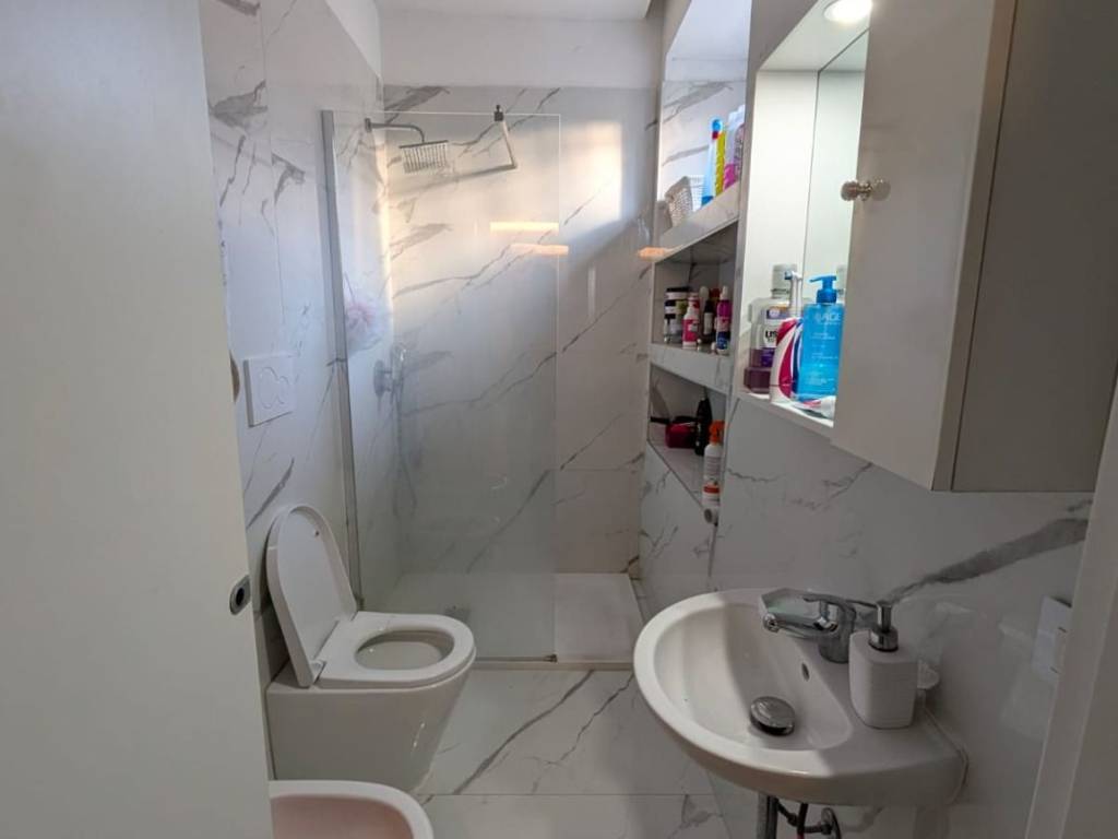 Appartamento a Cabiate in Via Vittorio Veneto, 17 - Foto 5