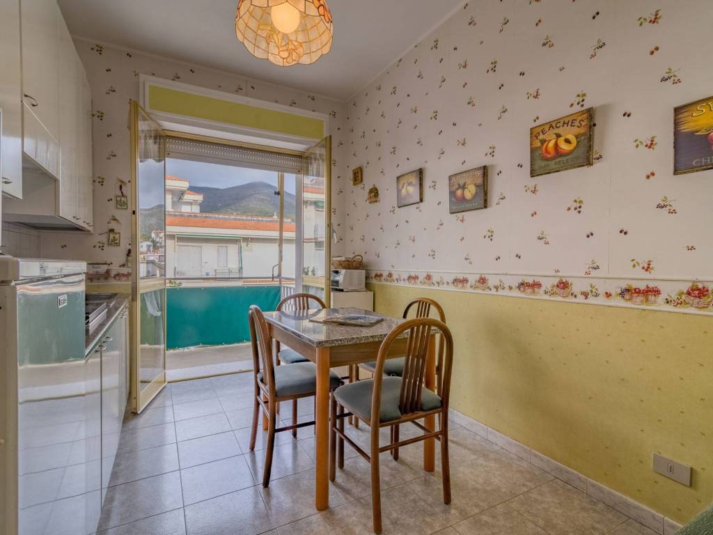Appartamento a Ceriale in Via San Bernardo, 20 - Foto 4