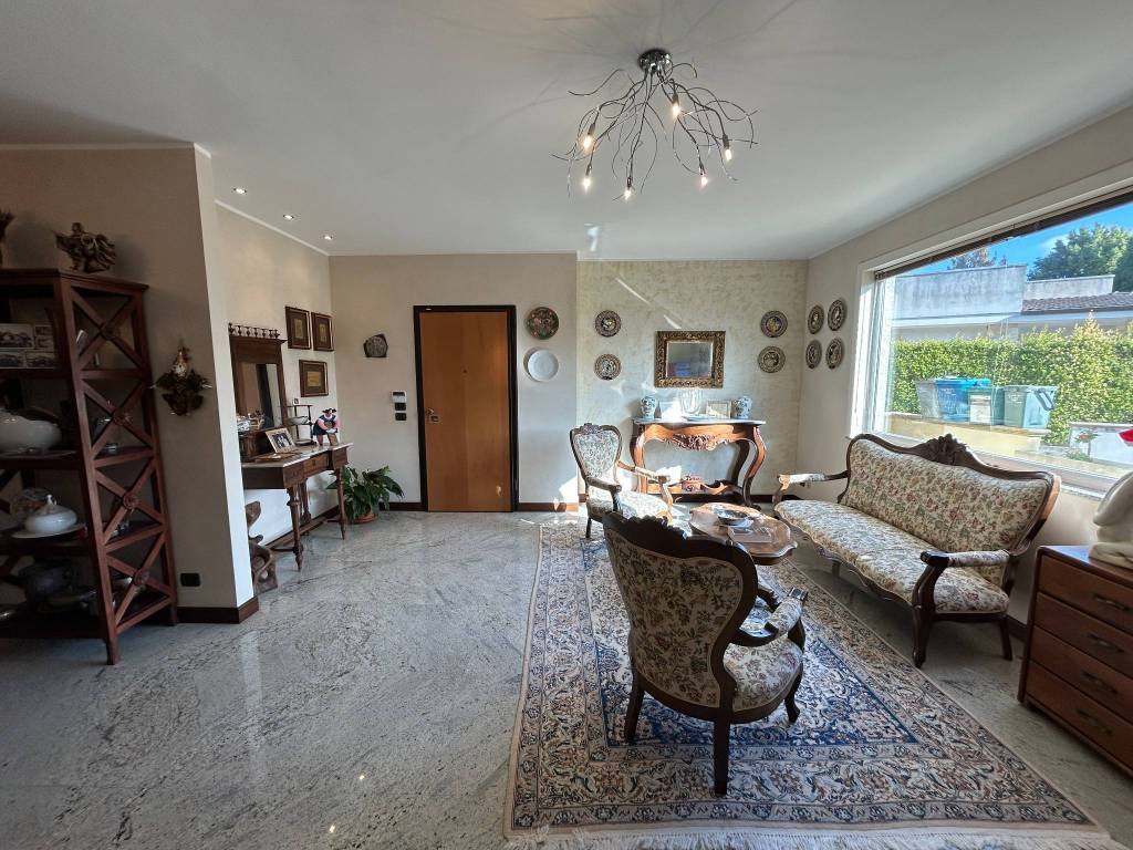 Villa a Lizzanello in Via degli Oleandri - Foto 2