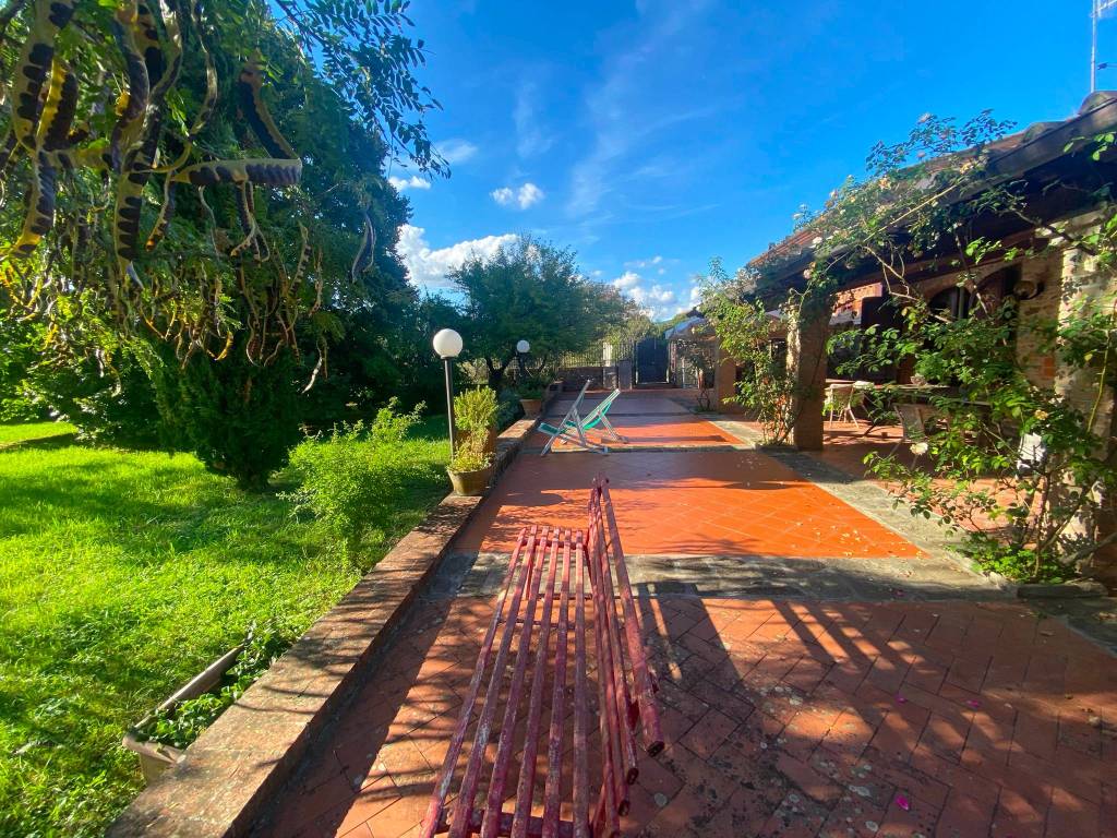 Villa a Pistoia in Via San Piero in Vincio - Foto 4