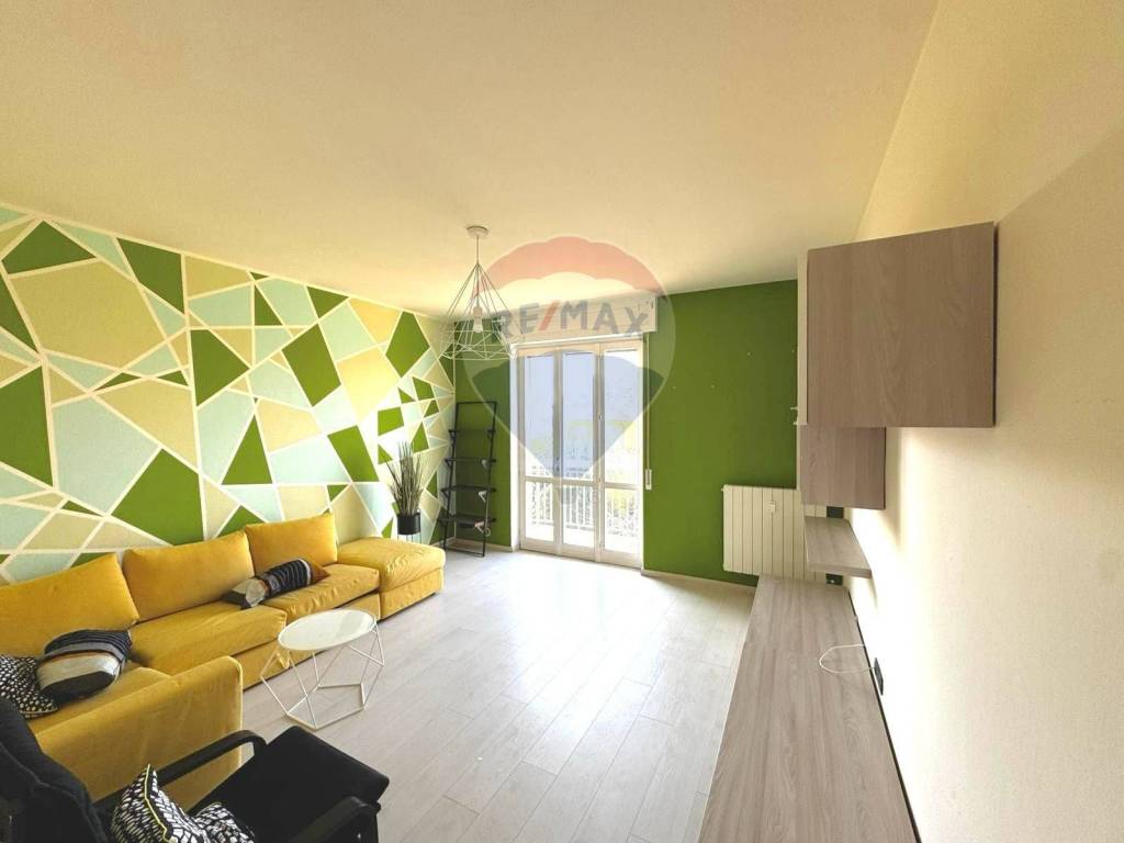 Appartamento a Momo in via Guglielmo Marconi, 12 - Foto 2