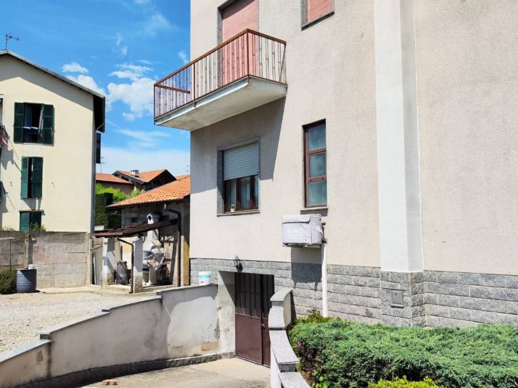 Villa a Uboldo in Via Pietro Madonnini - Foto 2