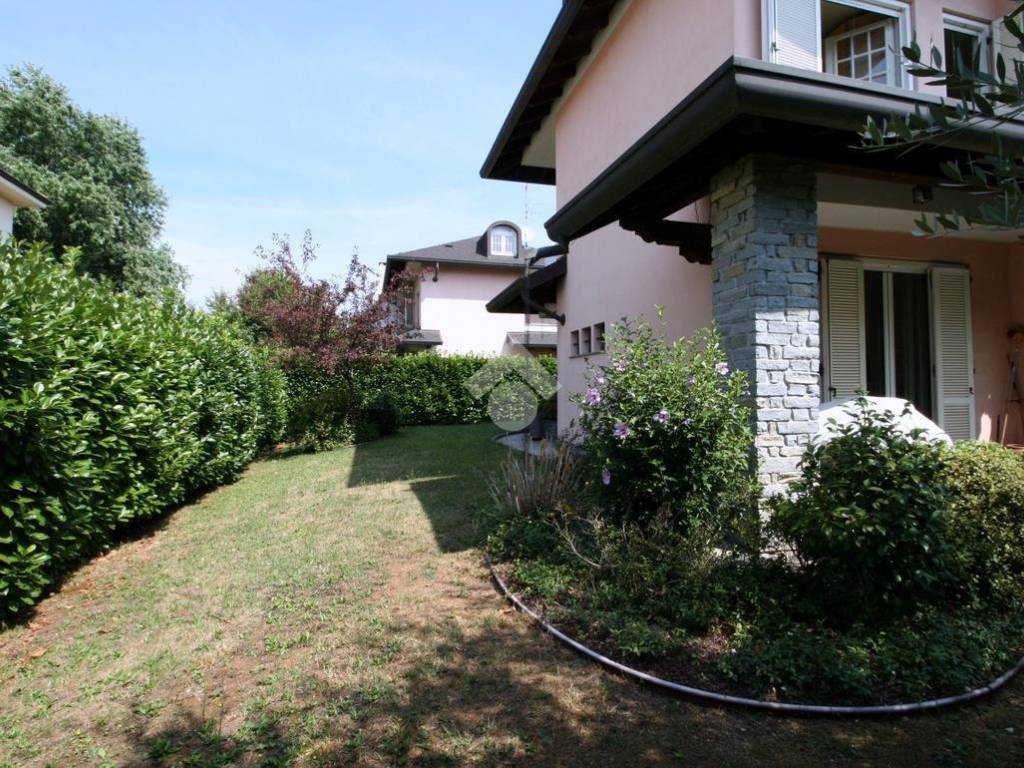 Villetta a schiera a Cassano magnago in VIA DEL LAVORO, 46 - Foto 5