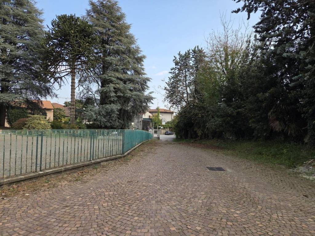 Immobile a Somma lombardo in Via C. Garzonio, 12 - Foto 3