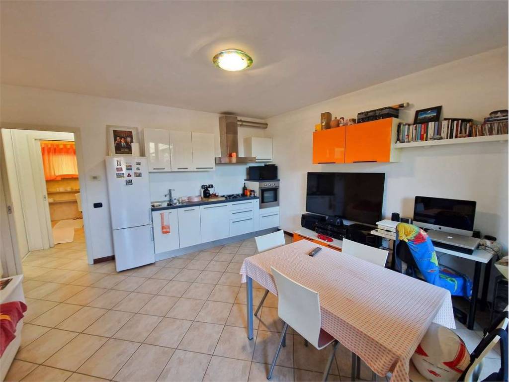 Appartamento a Vizzola ticino in Via Mazzini - Foto 2