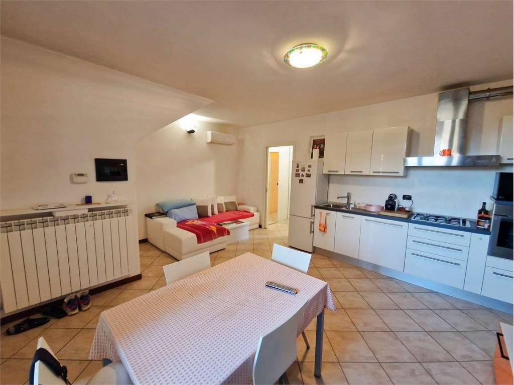 Appartamento a Vizzola ticino in Via Mazzini - Foto 5