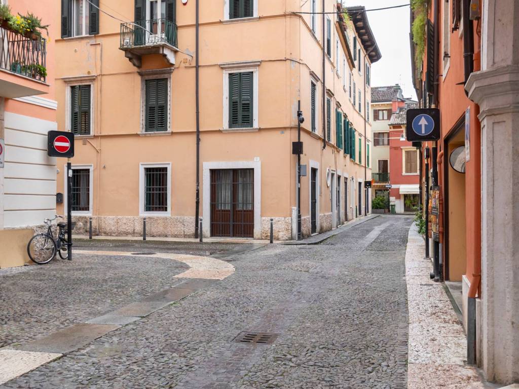 Appartamento a Verona in Via Dietro Filippini, 19 - Foto 3