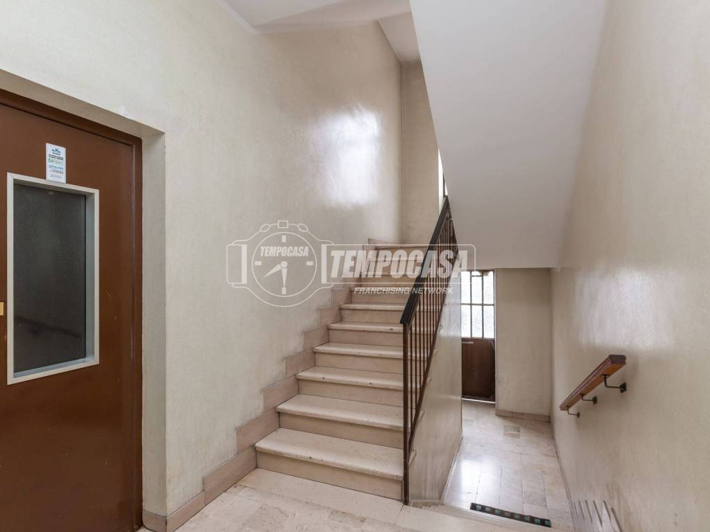 Appartamento a Chieri in Vicolo Albussano - Foto 2