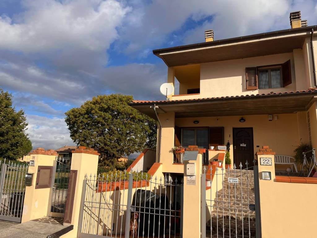 Appartamento a Assisi in Via Alessandro Fiumi, 22 - Foto 2