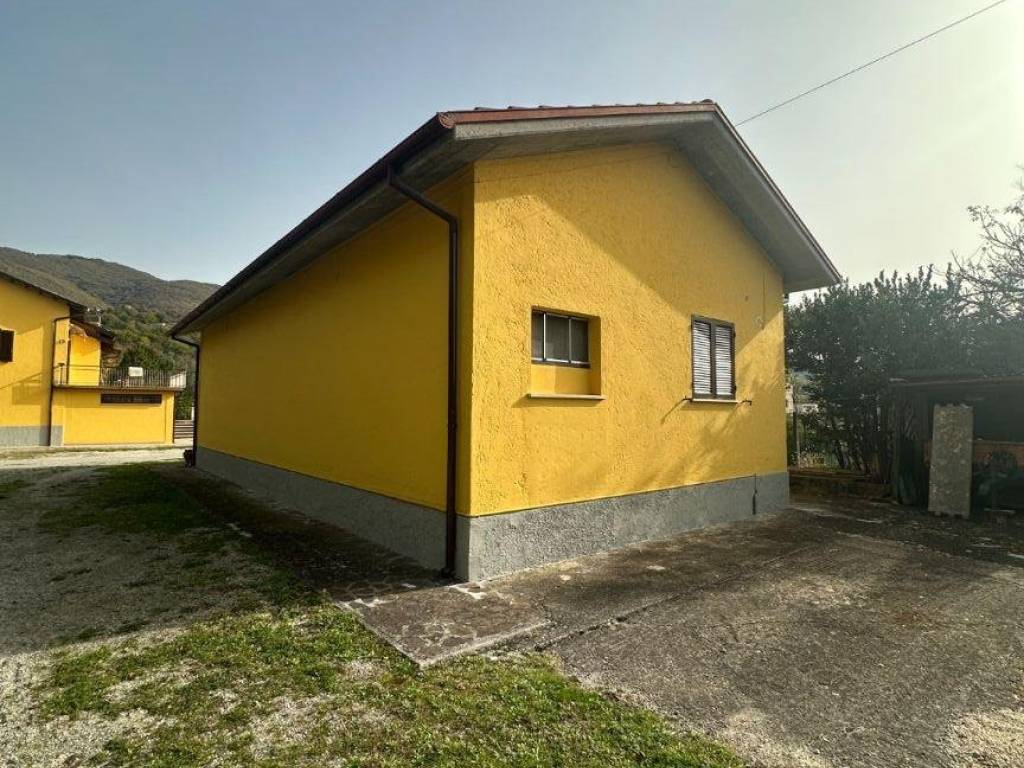 Villa a Rieti in Via Emilio Greco, 7 - Foto 5