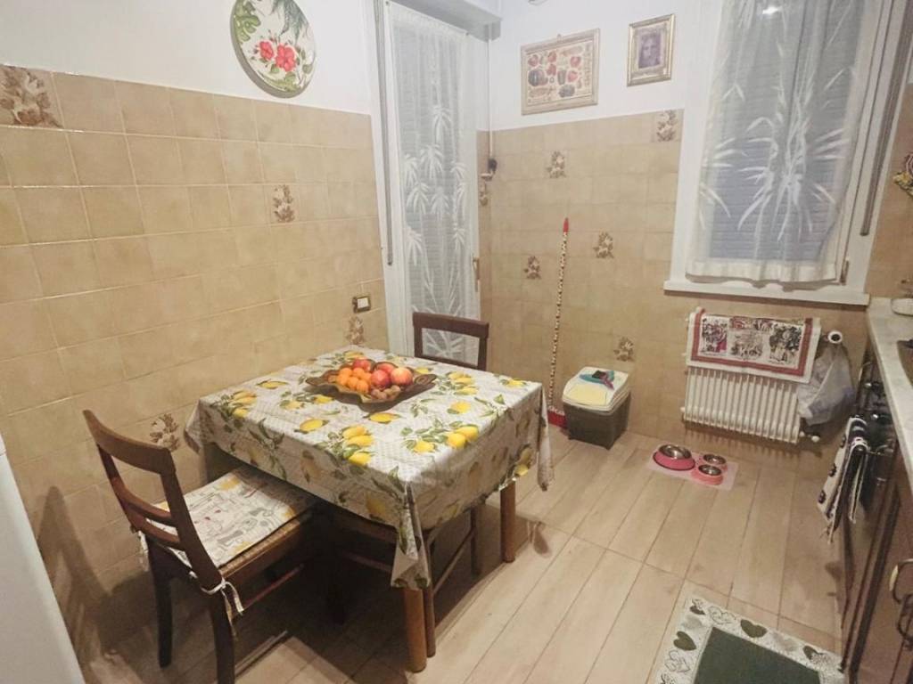 Appartamento a Binasco in Via Ugo Foscolo, 5 - Foto 2