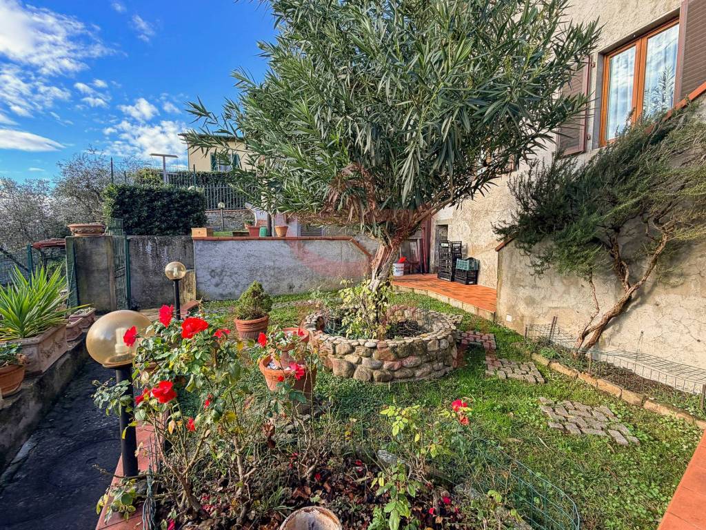 Appartamento a San casciano in val di pesa in Via Massucce - Foto 2