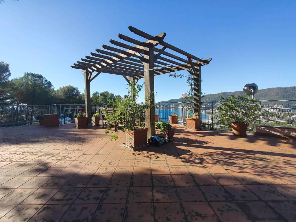 Villa a Andora in Via Carducci - Foto 4