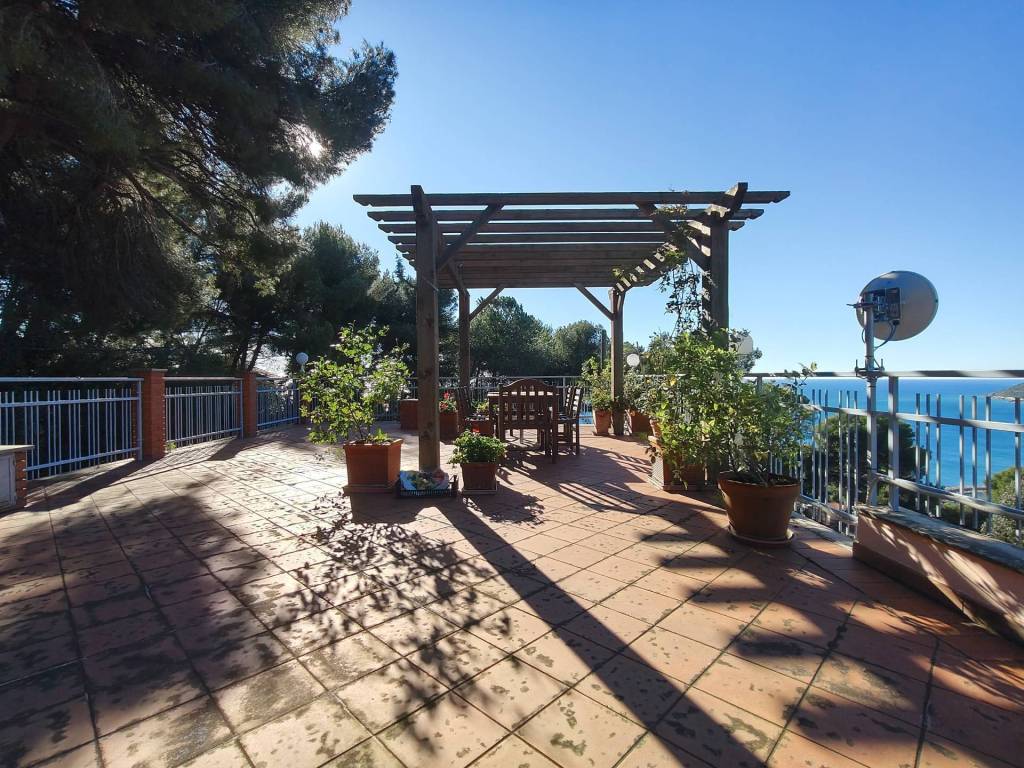 Villa a Andora in Via Carducci - Foto 5