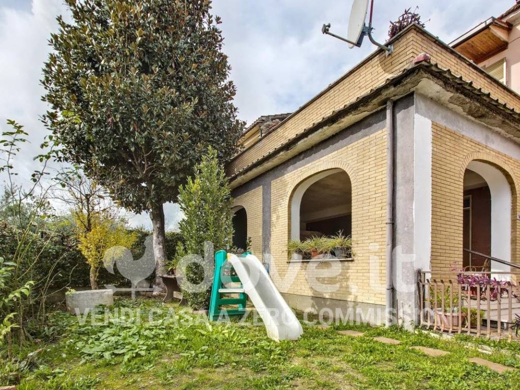Villa a Frosinone in Via Cavoni, 58 - Foto 2