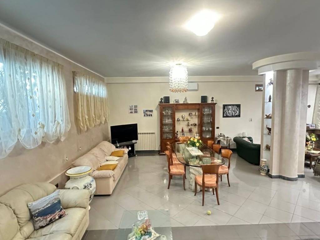 Villa a Casoria in Via Giuseppe Meazza, 22 - Foto 4