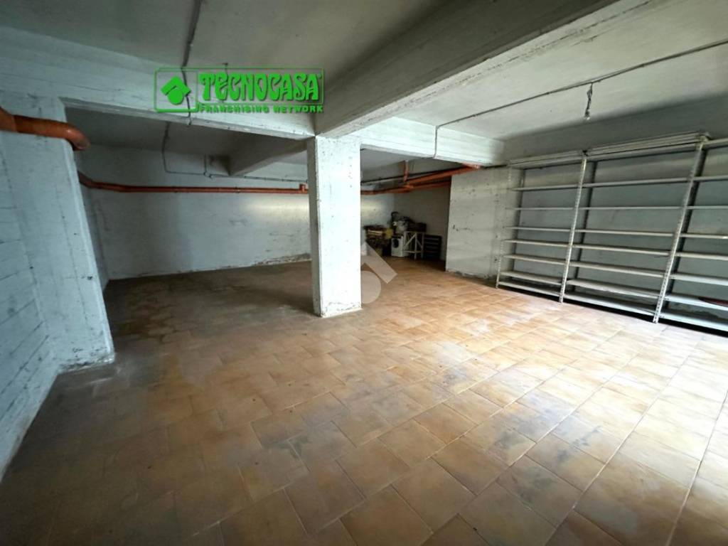 Box / garage a Mercogliano in VIA TRAVERSA, 1 - Foto 2