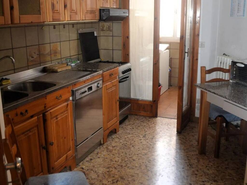 Appartamento a Poggibonsi in Viale Guglielmo Marconi, 53036 - Foto 5
