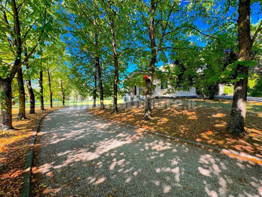 Villa a Montechiarugolo in Via Parma - Foto 3