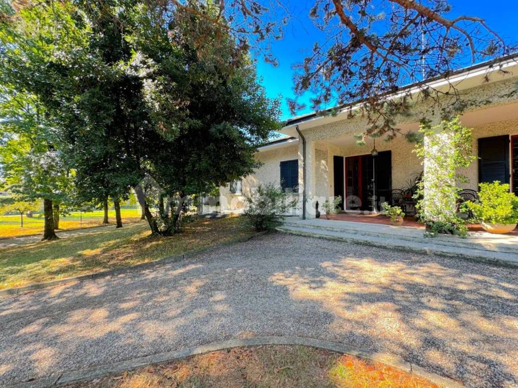 Villa a Montechiarugolo in Via Parma - Foto 5