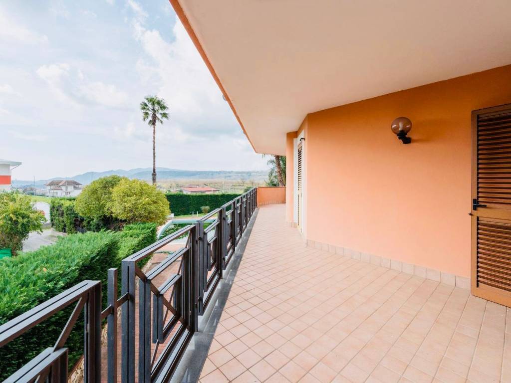Villa a Salerno in Strada Provinciale Francesco Spirito - Foto 3