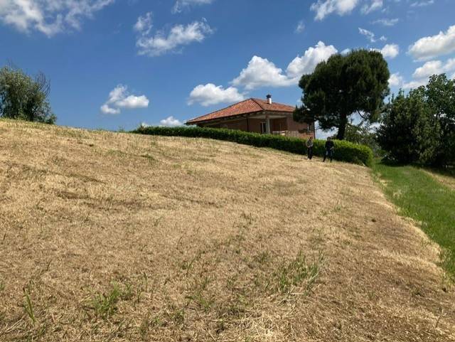 Terreno a Govone in Via Montaldo - Foto 2