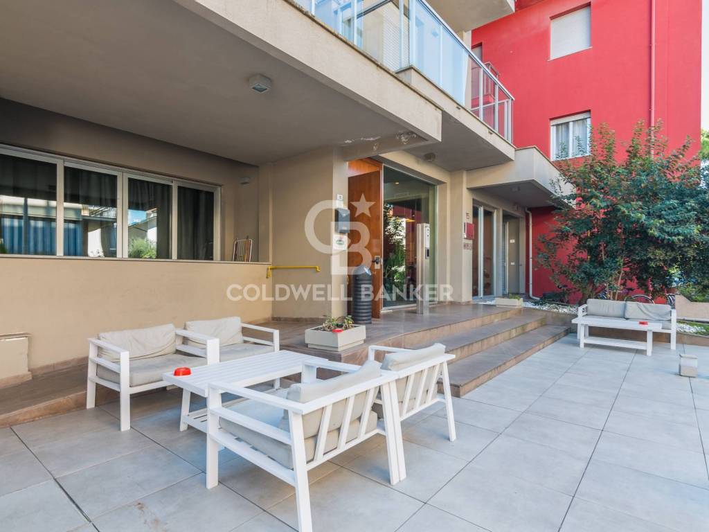 Palazzo / stabile a Riccione in Viale A. Manzoni, 15 - Foto 2