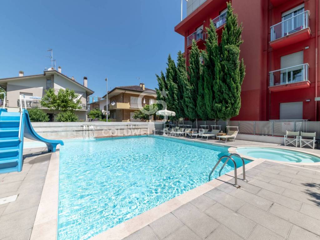 Palazzo / stabile a Riccione in Viale A. Manzoni, 15 - Foto 4