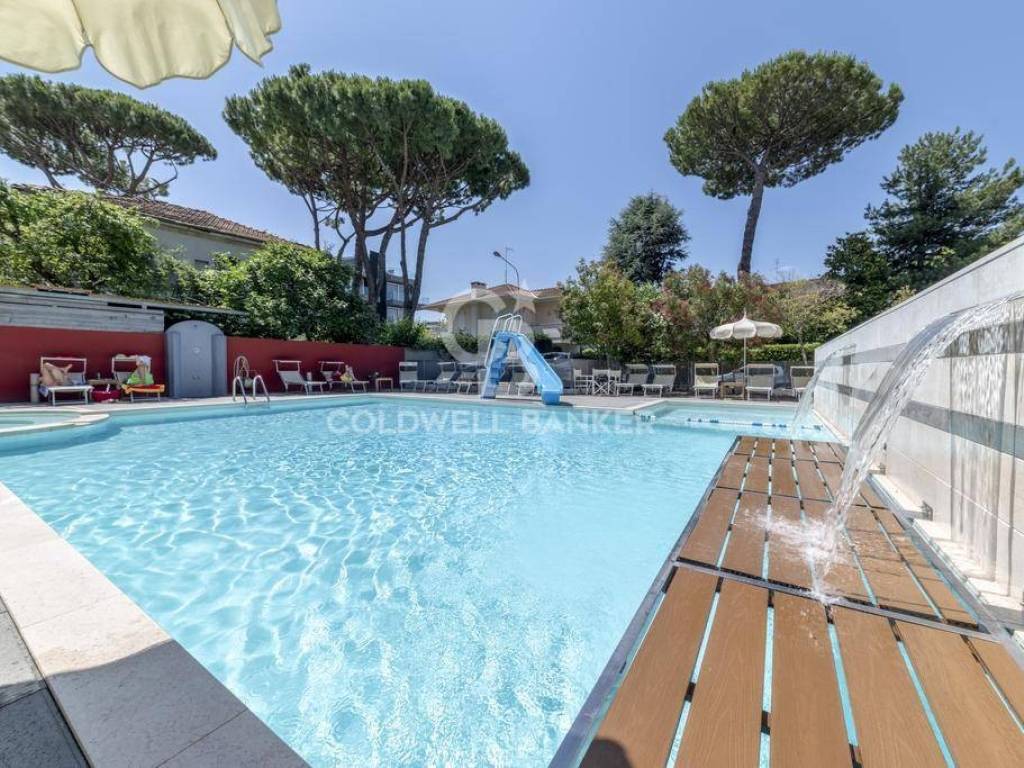 Palazzo / stabile a Riccione in Viale A. Manzoni, 15 - Foto 5