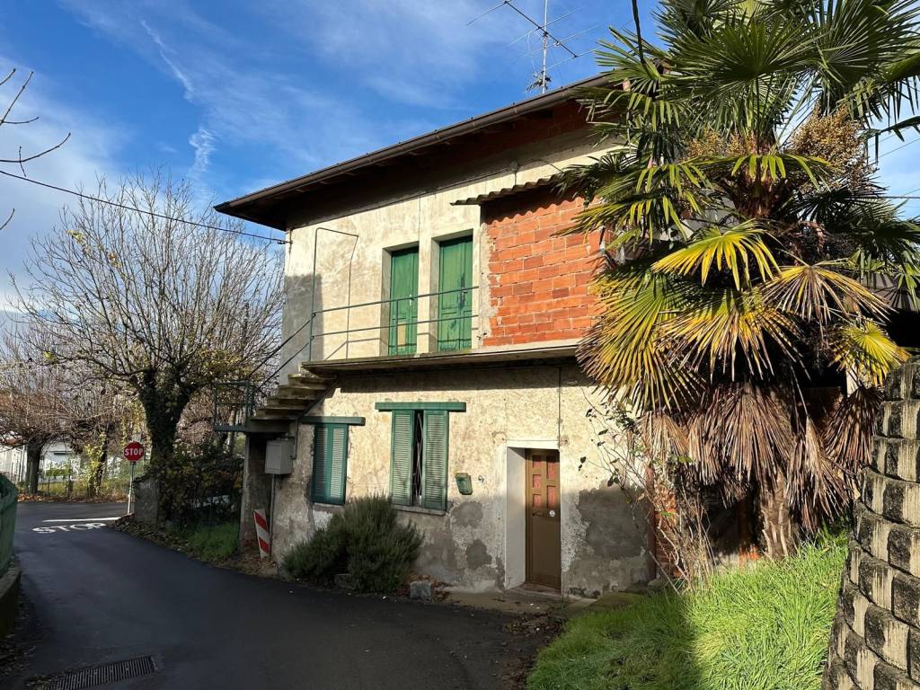 Rustico / casale a Cocquio-trevisago in Contrada Intelo, 33 - Foto 5