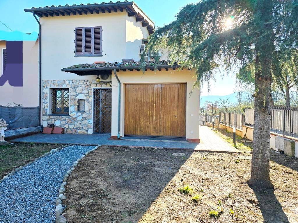 Casa indipendente a Altopascio in via Catalani - Foto 2