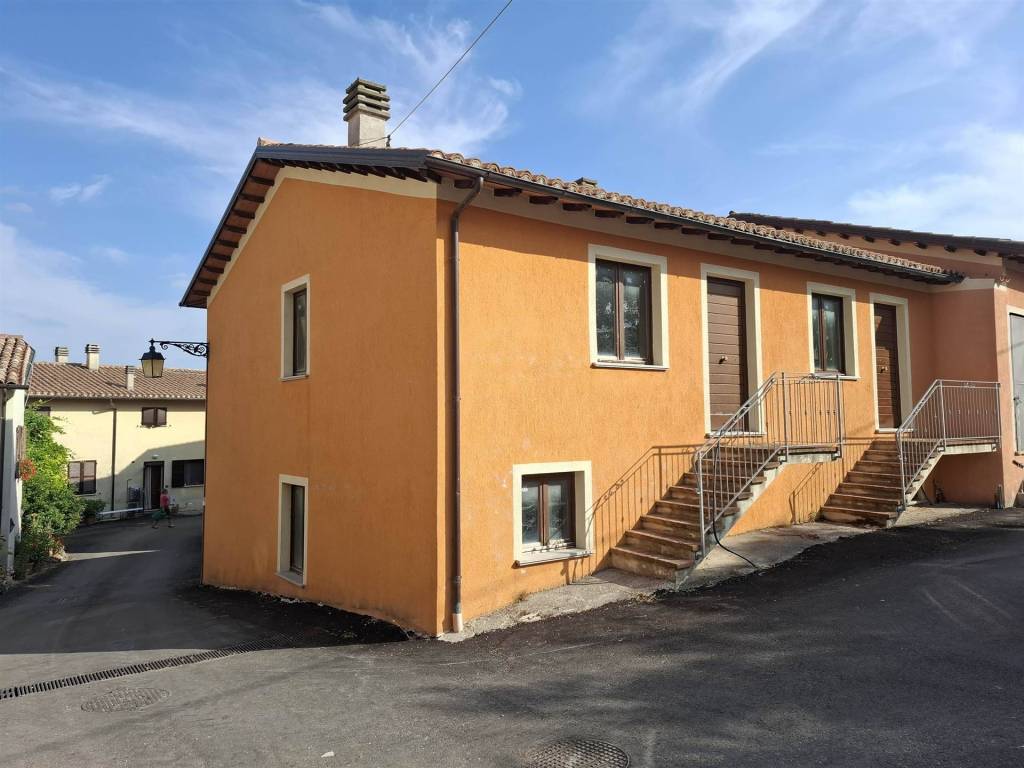 Casa indipendente a Nocera umbra in Voc. Collecroce - Foto 4