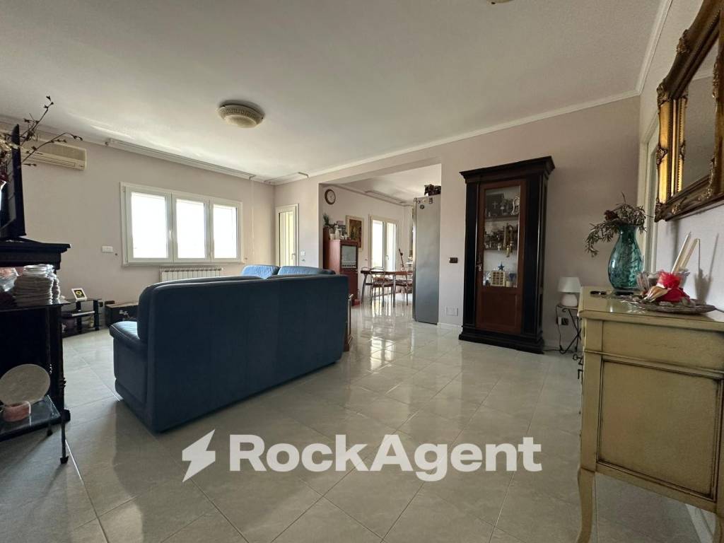 Appartamento a Catanzaro in Via dei Conti Falluc, 70 - Foto 2