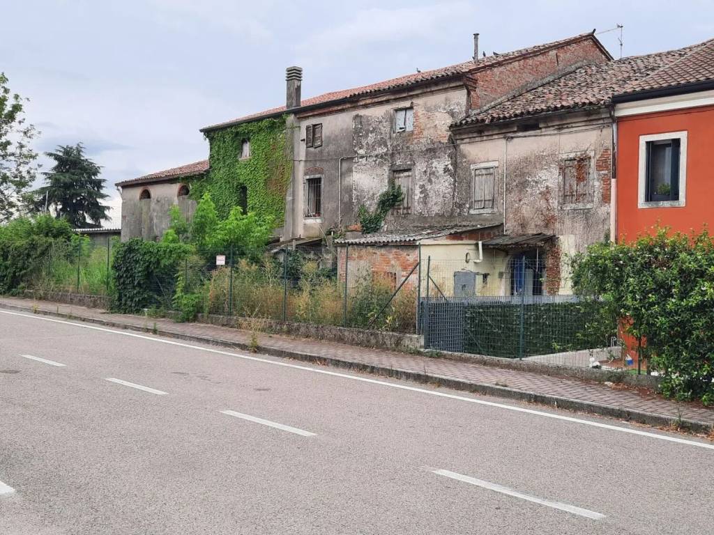 Rustico / casale a Arcole in Via Abazzea S.N.C. - Foto 3
