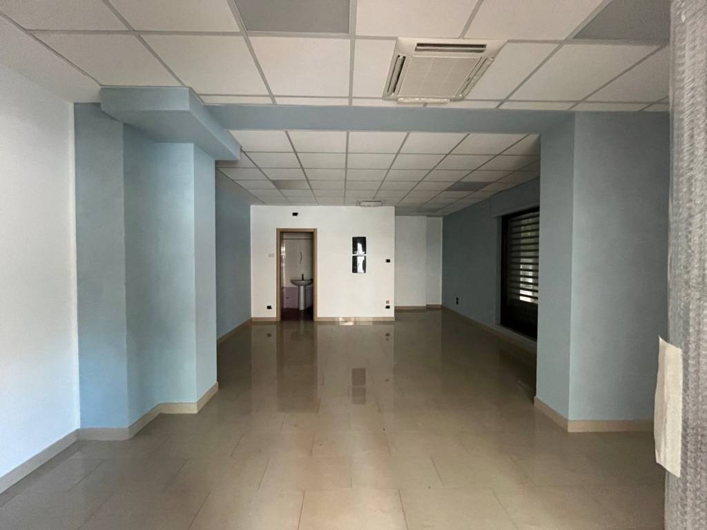 Immobile a Potenza in Viale delle Medaglie Olimpiche - Foto 2