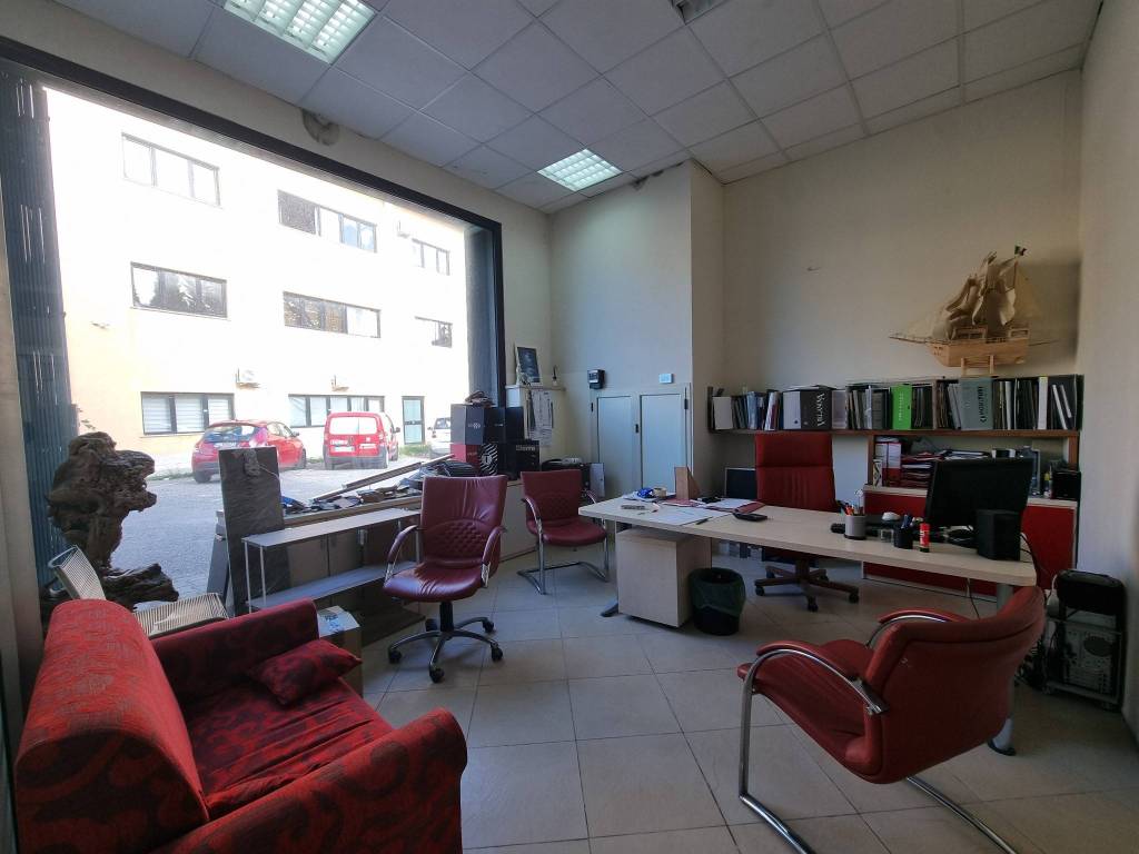 Immobile a Catanzaro in Viale Magna Grecia, 75 - Foto 4