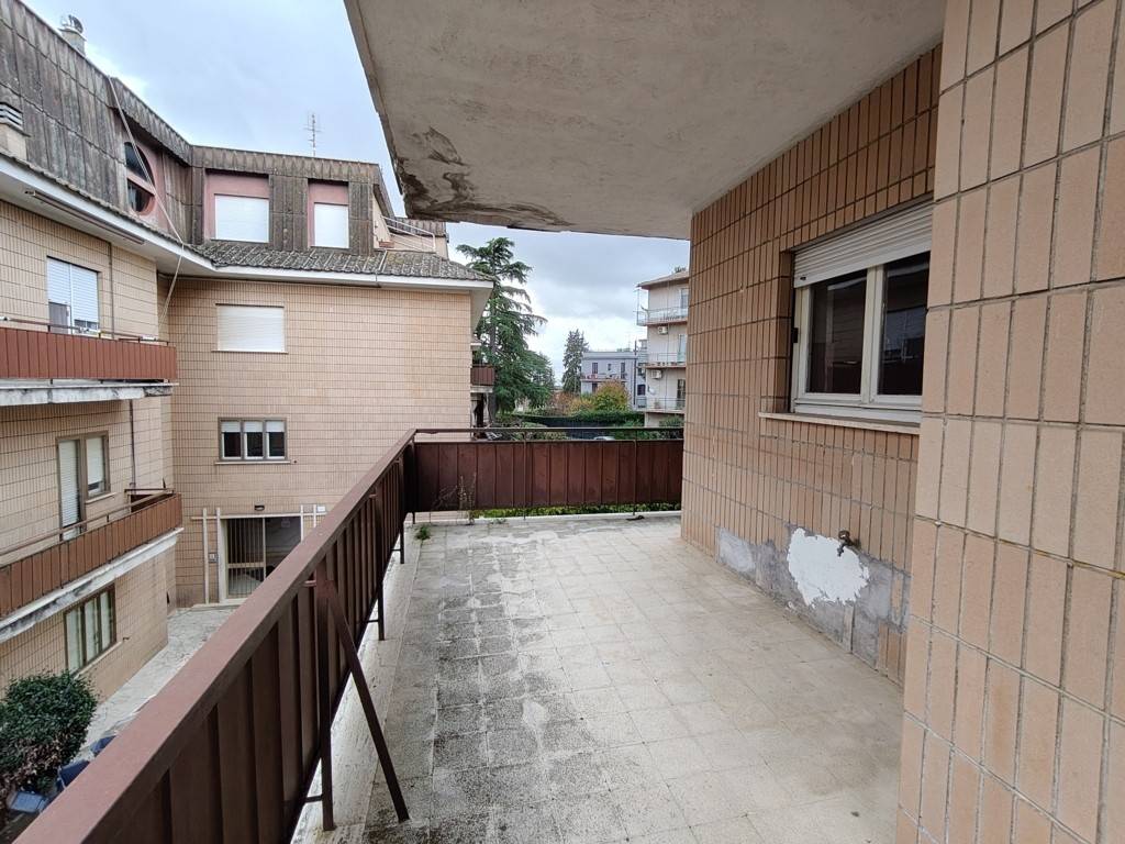 Appartamento a Ronciglione in Via Giulio II - Foto 5