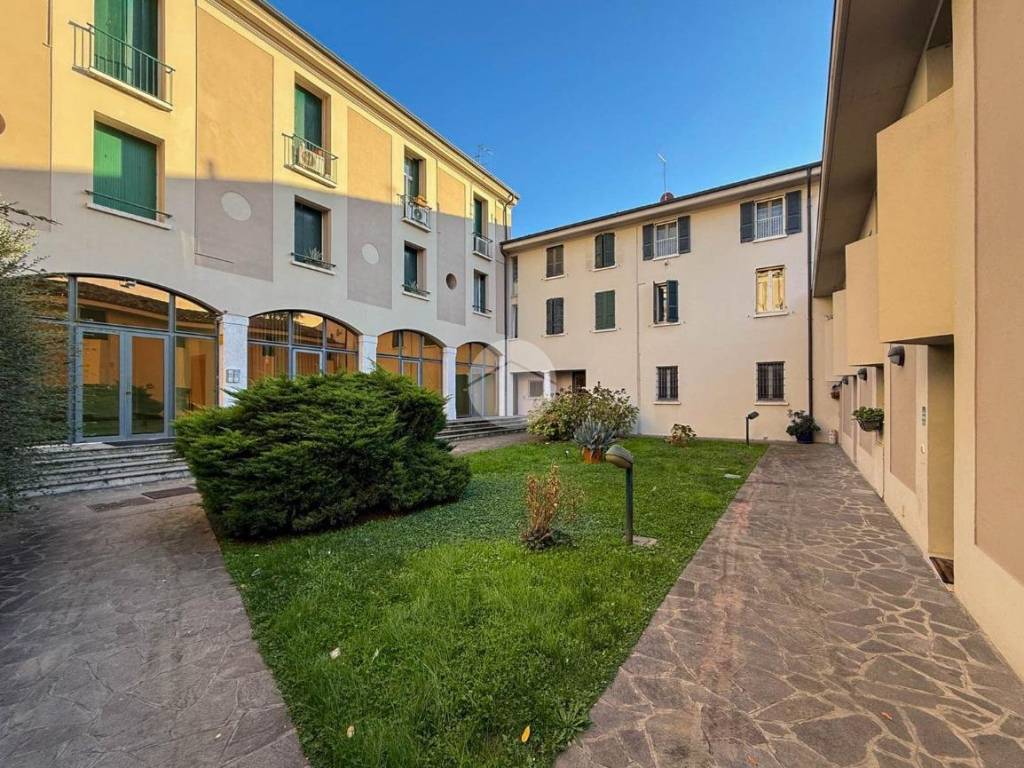 Immobile a Brescia in Via della Volta, 94 - Foto 2