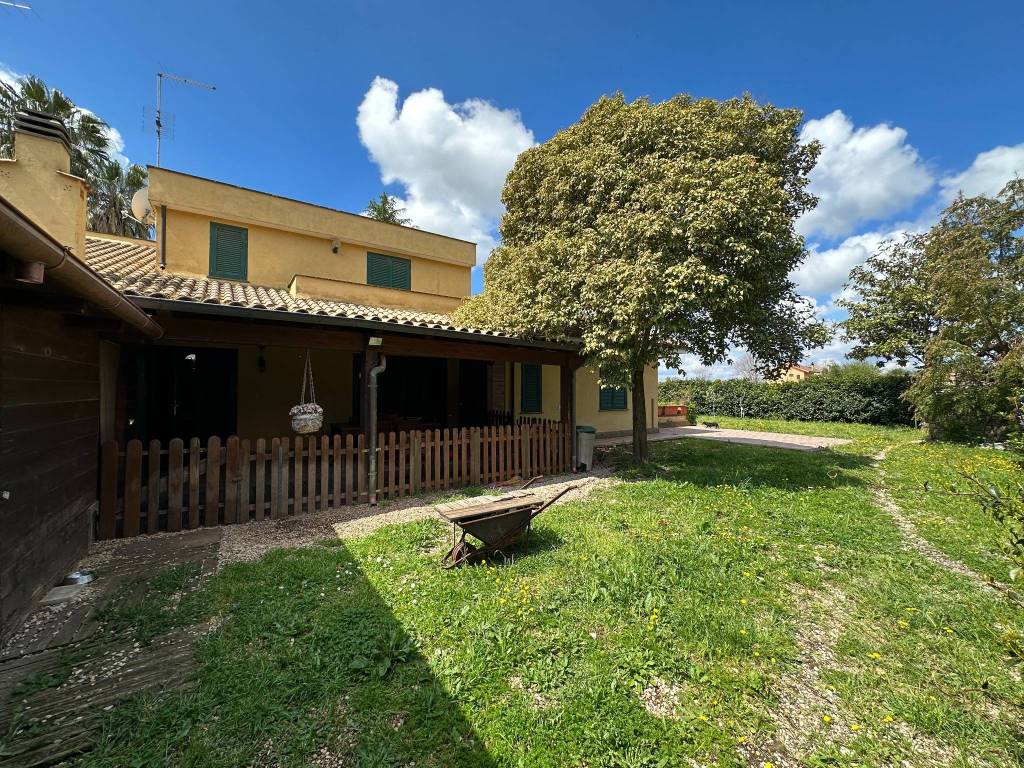 Villa a Albano laziale in Via Nettunense, 23 - Foto 3